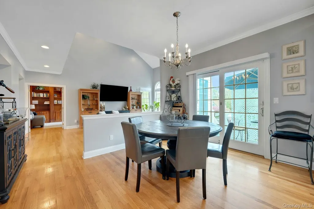 34 Eagle Court White Plains NY 10605