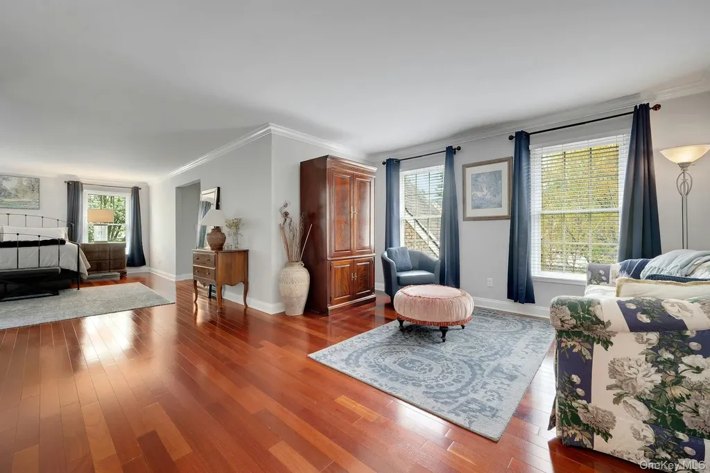 34 Eagle Court White Plains NY 10605