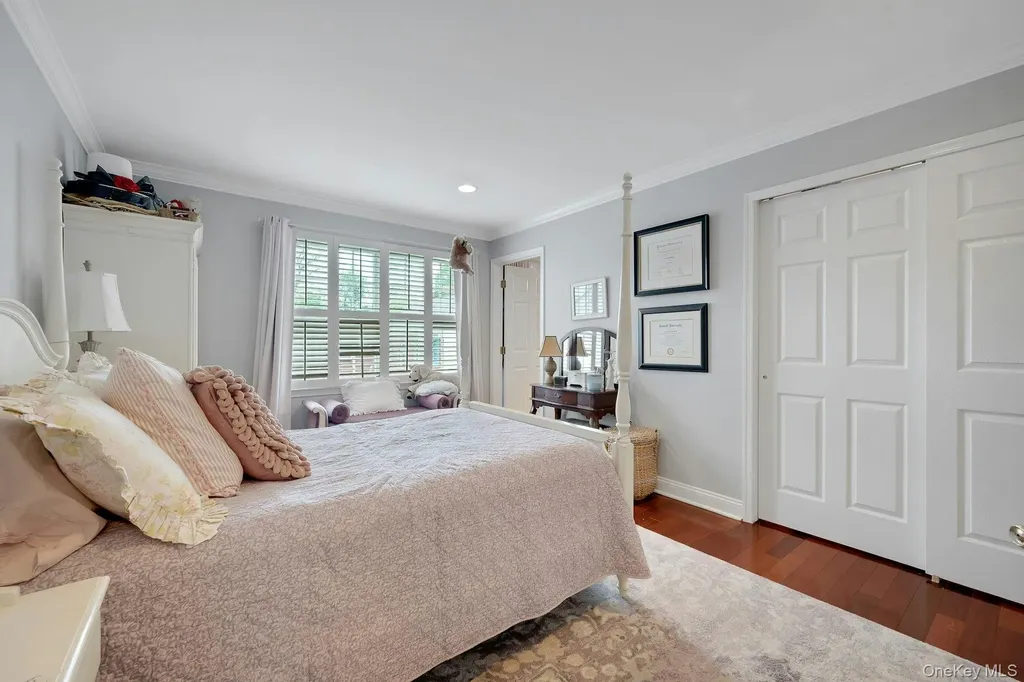 34 Eagle Court White Plains NY 10605