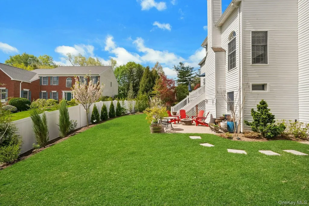 34 Eagle Court White Plains NY 10605