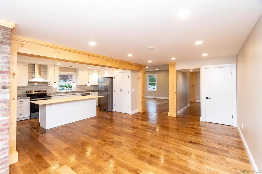 4407 Albany Post Road Hyde Park NY 12538