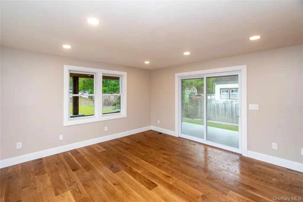 4407 Albany Post Road Hyde Park NY 12538