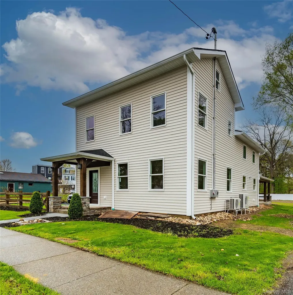 4407 Albany Post Road Hyde Park NY 12538