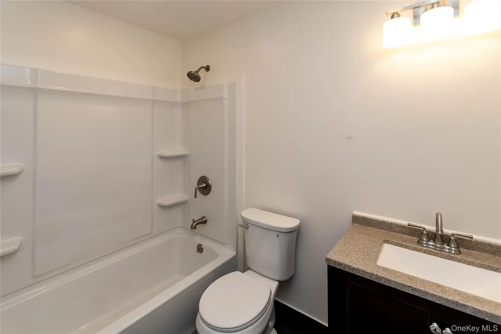 4407 Albany Post Road Hyde Park NY 12538