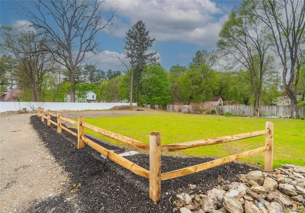 4407 Albany Post Road Hyde Park NY 12538