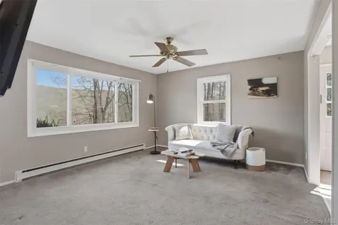689 Sprout Brook Road Putnam Valley NY 10579