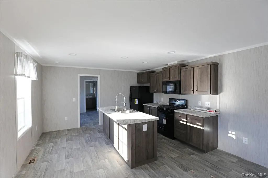 414 Joslen Boulevard Hudson NY 12534
