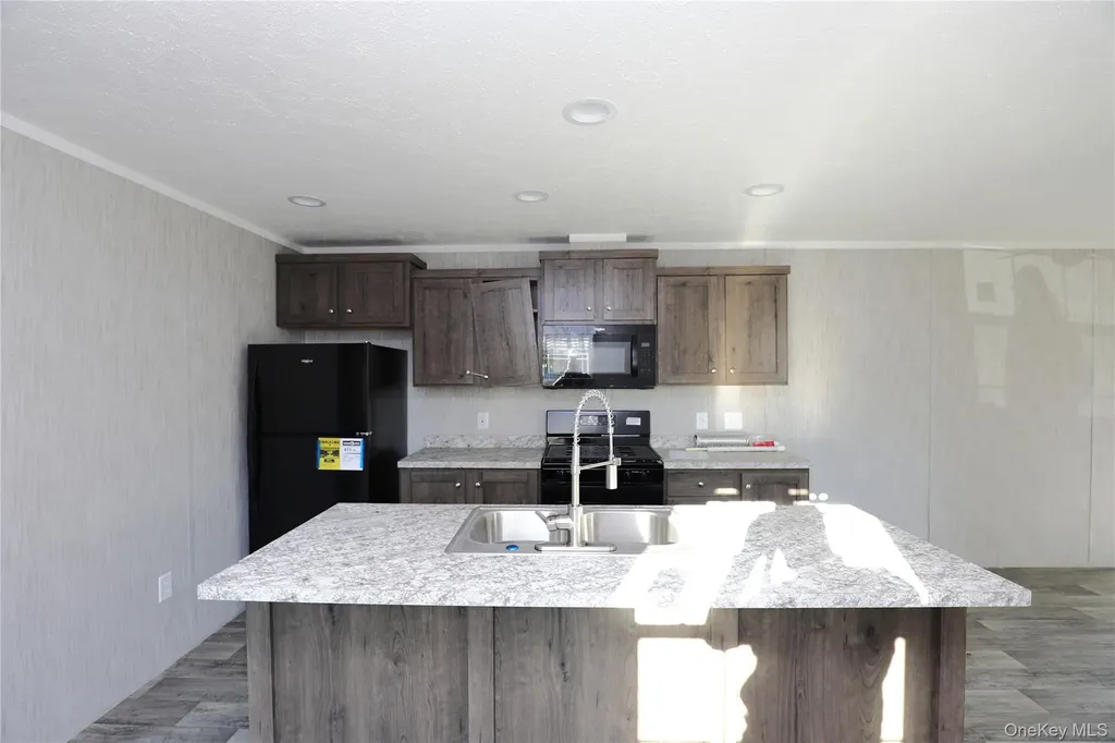 414 Joslen Boulevard Hudson NY 12534