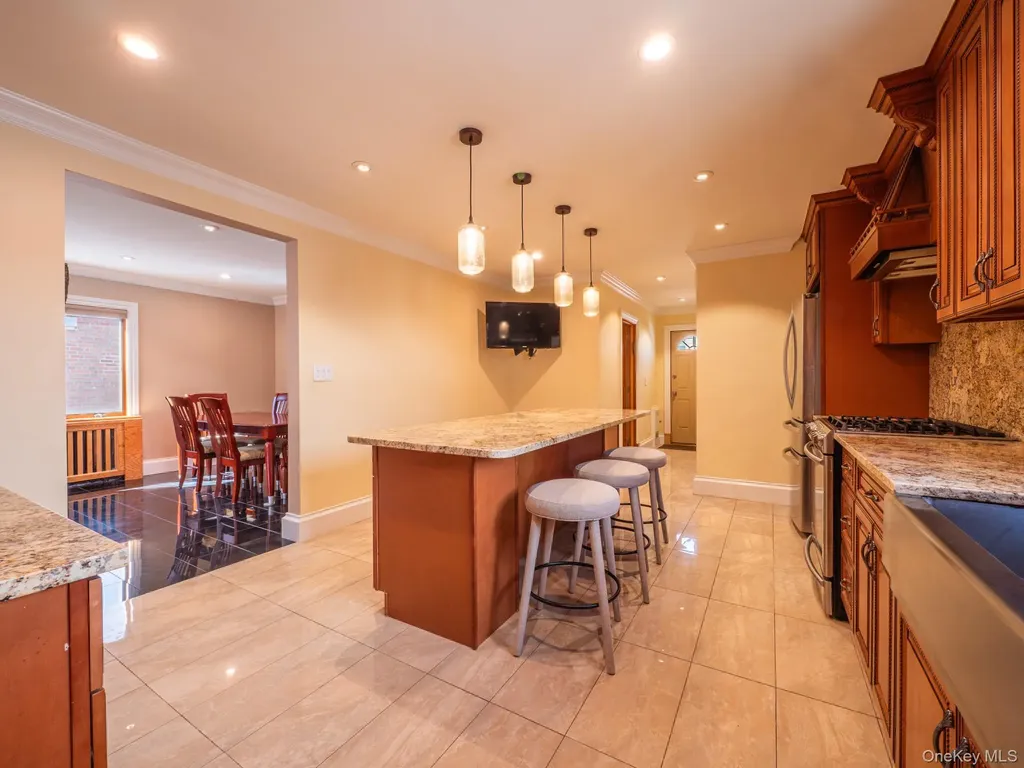 7520 180th Street Fresh Meadows NY 11366
