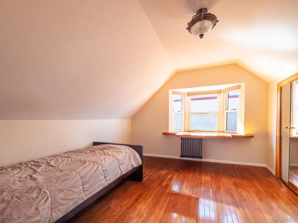 7520 180th Street Fresh Meadows NY 11366