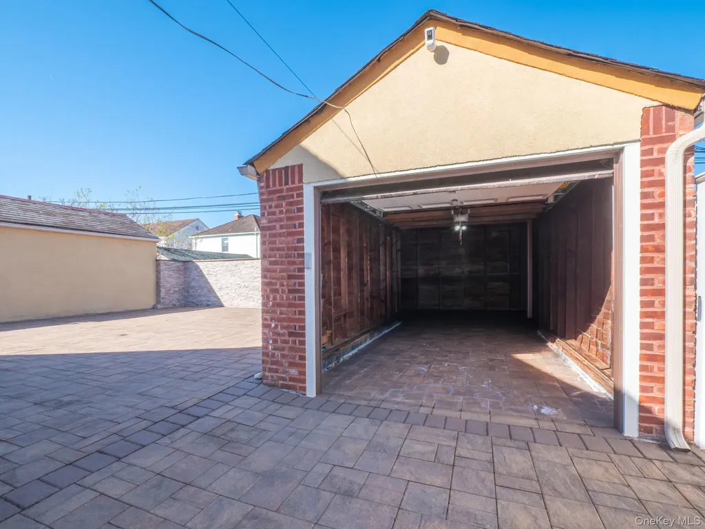 7520 180th Street Fresh Meadows NY 11366