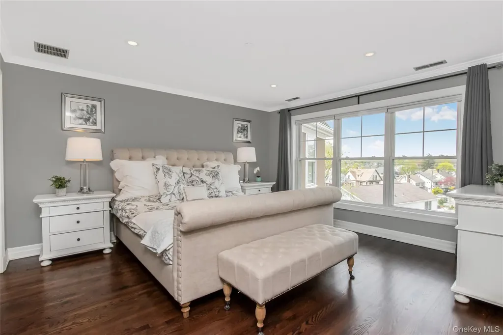 80 Old Boston Post Road New Rochelle NY 10801