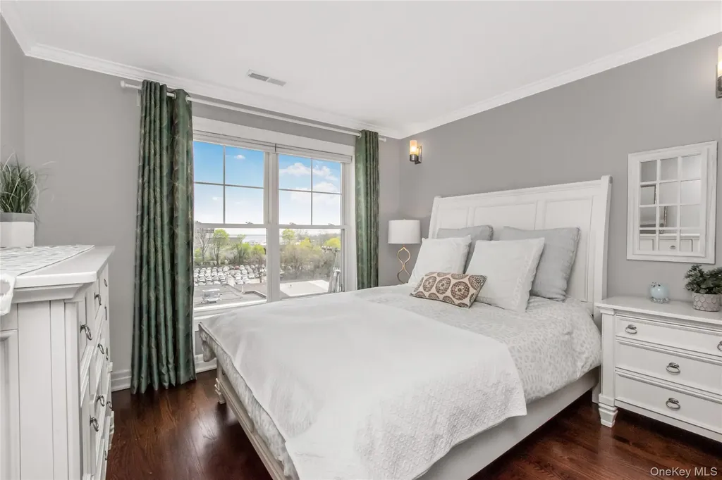 80 Old Boston Post Road New Rochelle NY 10801