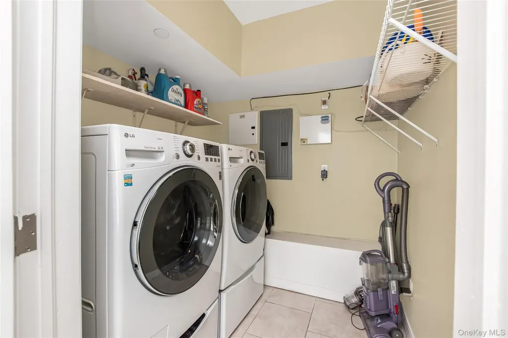 80 Old Boston Post Road New Rochelle NY 10801