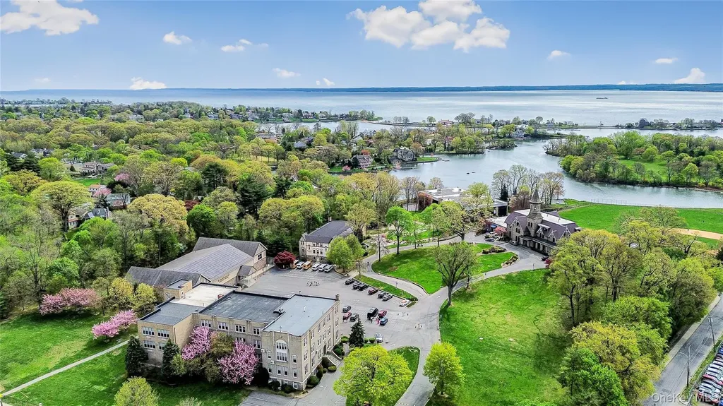 80 Old Boston Post Road New Rochelle NY 10801