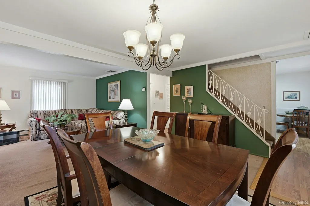 124 Saddle Lane Levittown NY 11756