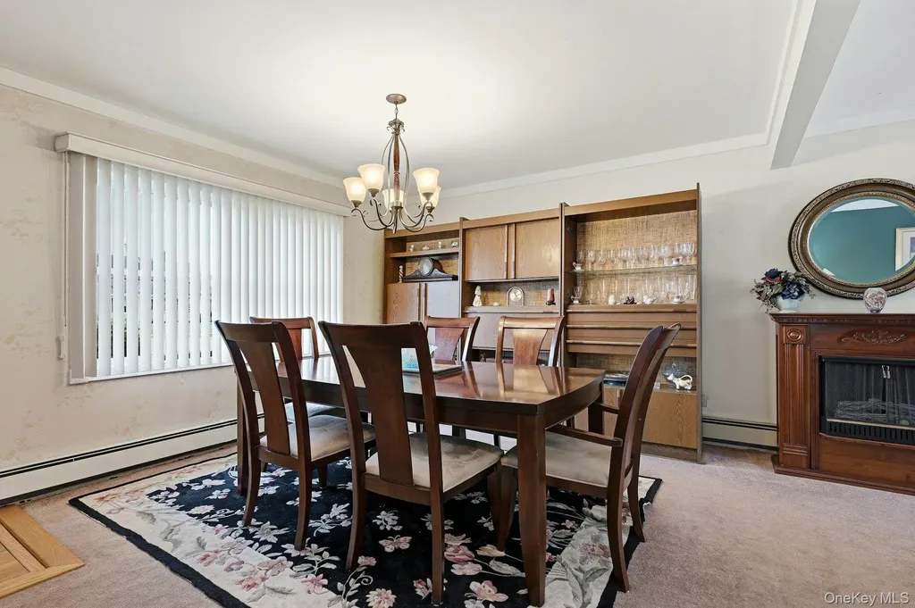 124 Saddle Lane Levittown NY 11756