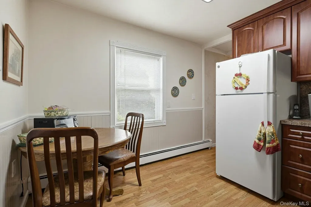 124 Saddle Lane Levittown NY 11756
