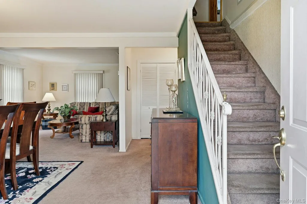 124 Saddle Lane Levittown NY 11756