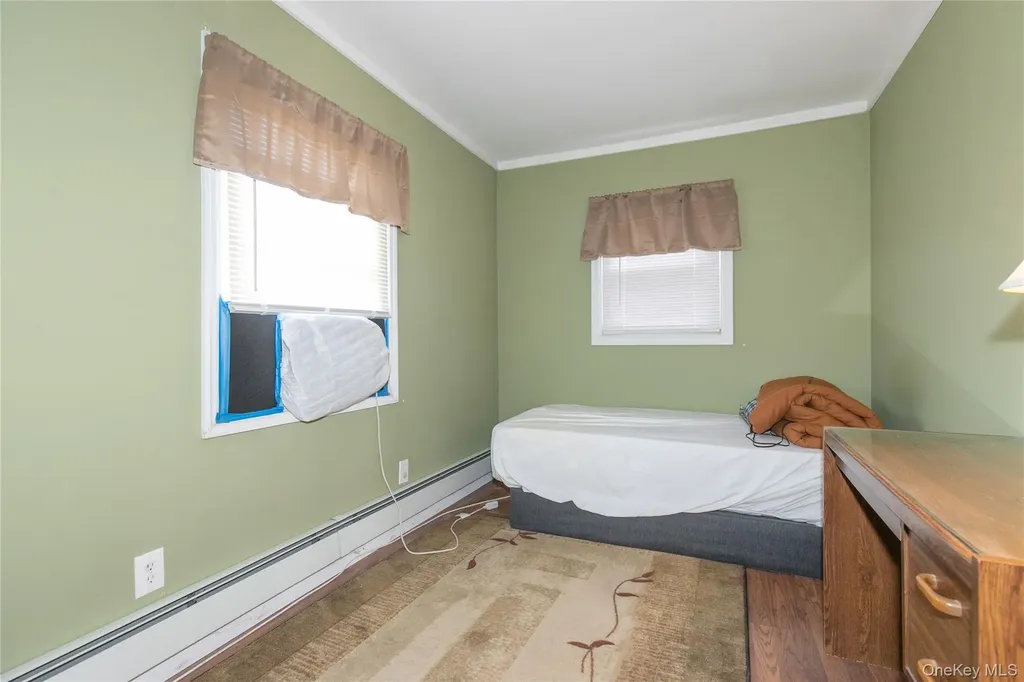 5 Crabtree Lane Levittown NY 11756