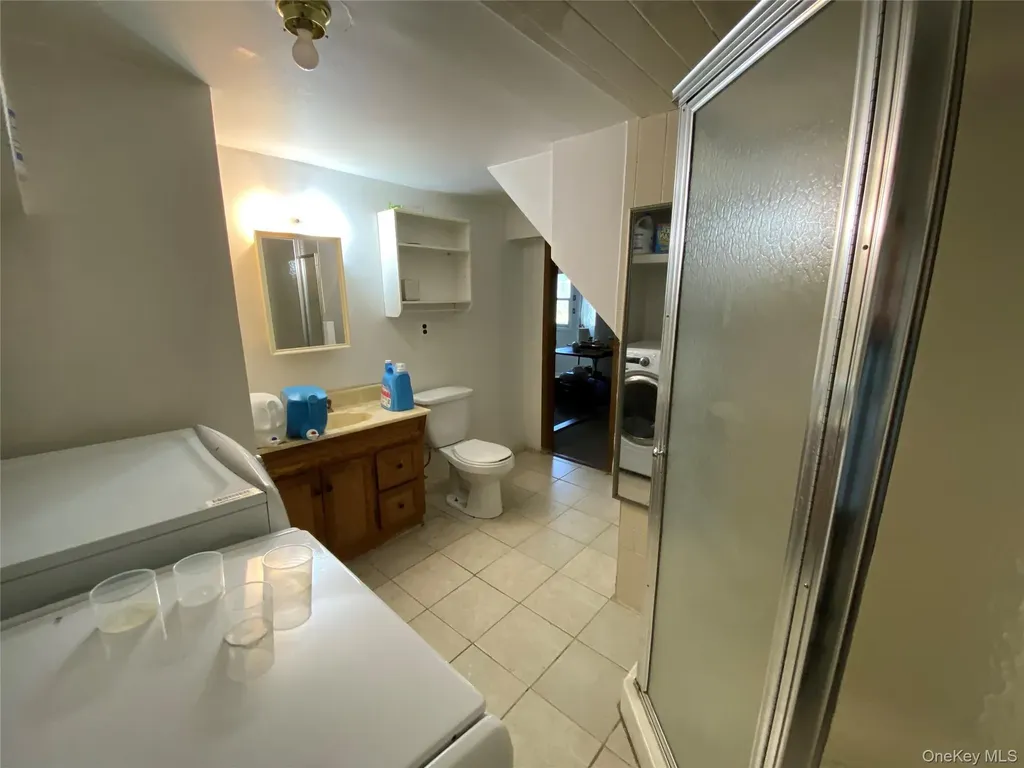 20 Oak Place Selden NY 11784