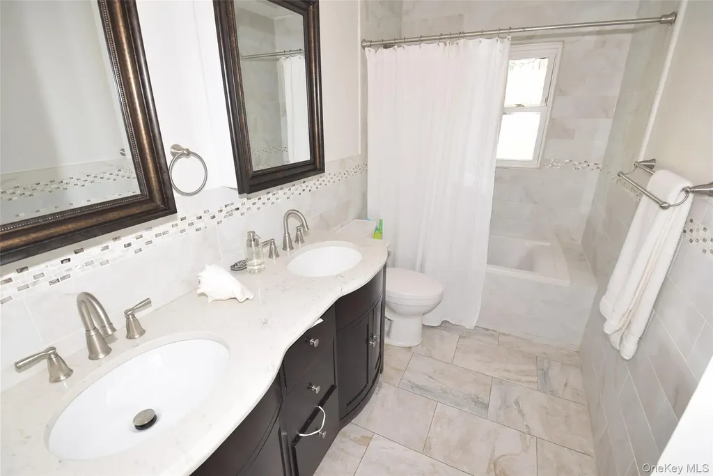 10548 65th Road Forest Hills NY 11375