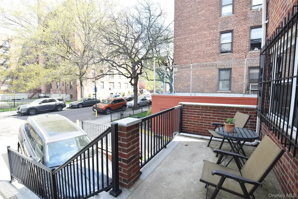 10548 65th Road Forest Hills NY 11375