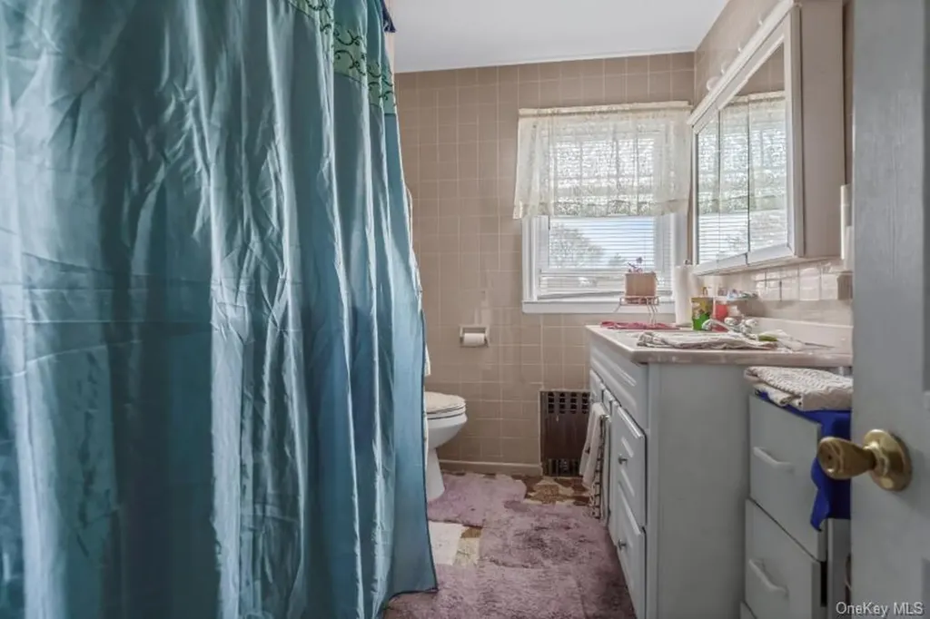 20 Nassau Boulevard Malverne NY 11565