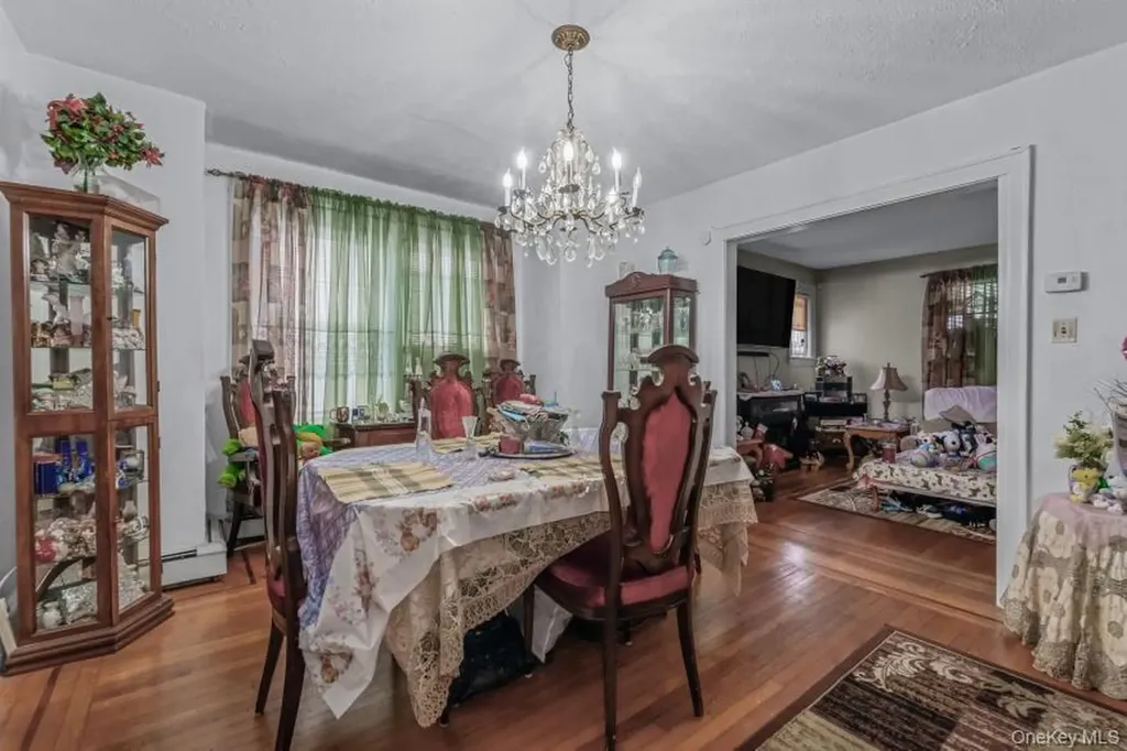 20 Nassau Boulevard Malverne NY 11565