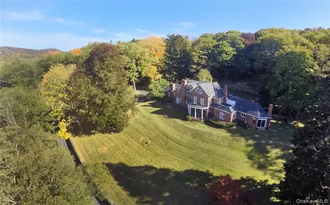 262 Tuxedo Road Tuxedo Park NY 10987