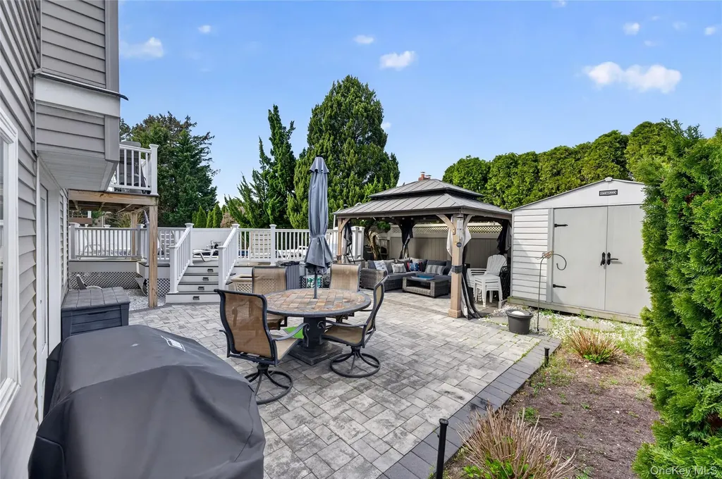 2794 Covered Bridge Road Merrick NY 11566