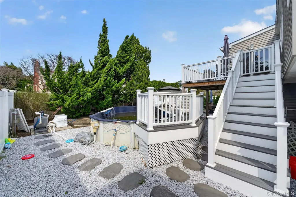 2794 Covered Bridge Road Merrick NY 11566