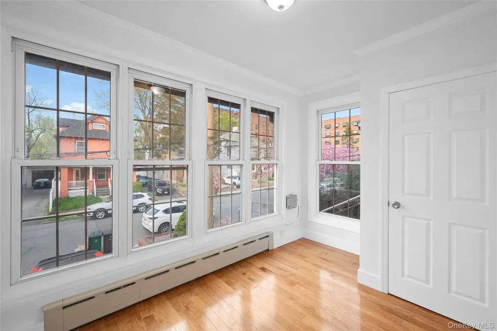 20 Overhill Place Yonkers NY 11104