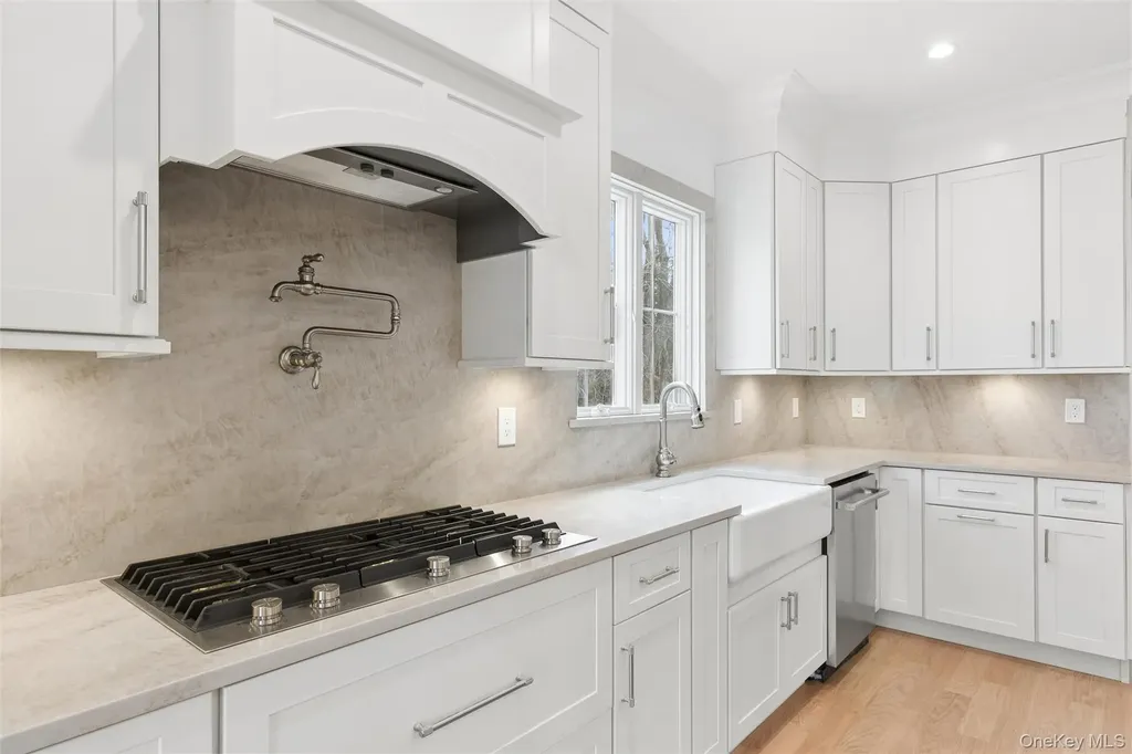17 Cedar Lane East Patchogue NY 11772
