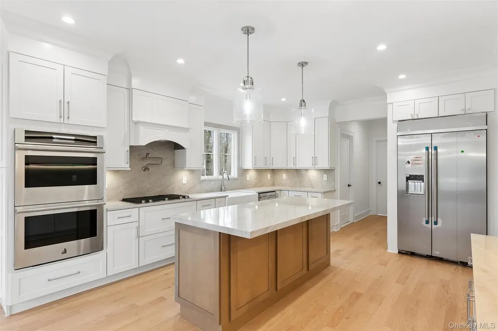 17 Cedar Lane East Patchogue NY 11772