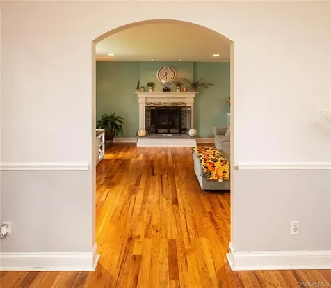 107 Dunthorne Drive Bloomingburg NY 12721
