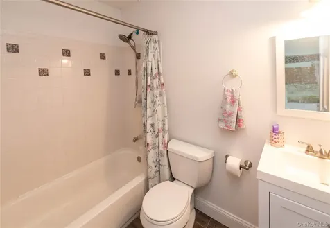 107 Dunthorne Drive Bloomingburg NY 12721