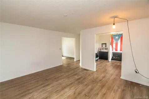 107 Dunthorne Drive Bloomingburg NY 12721