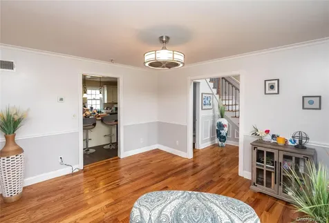 107 Dunthorne Drive Bloomingburg NY 12721