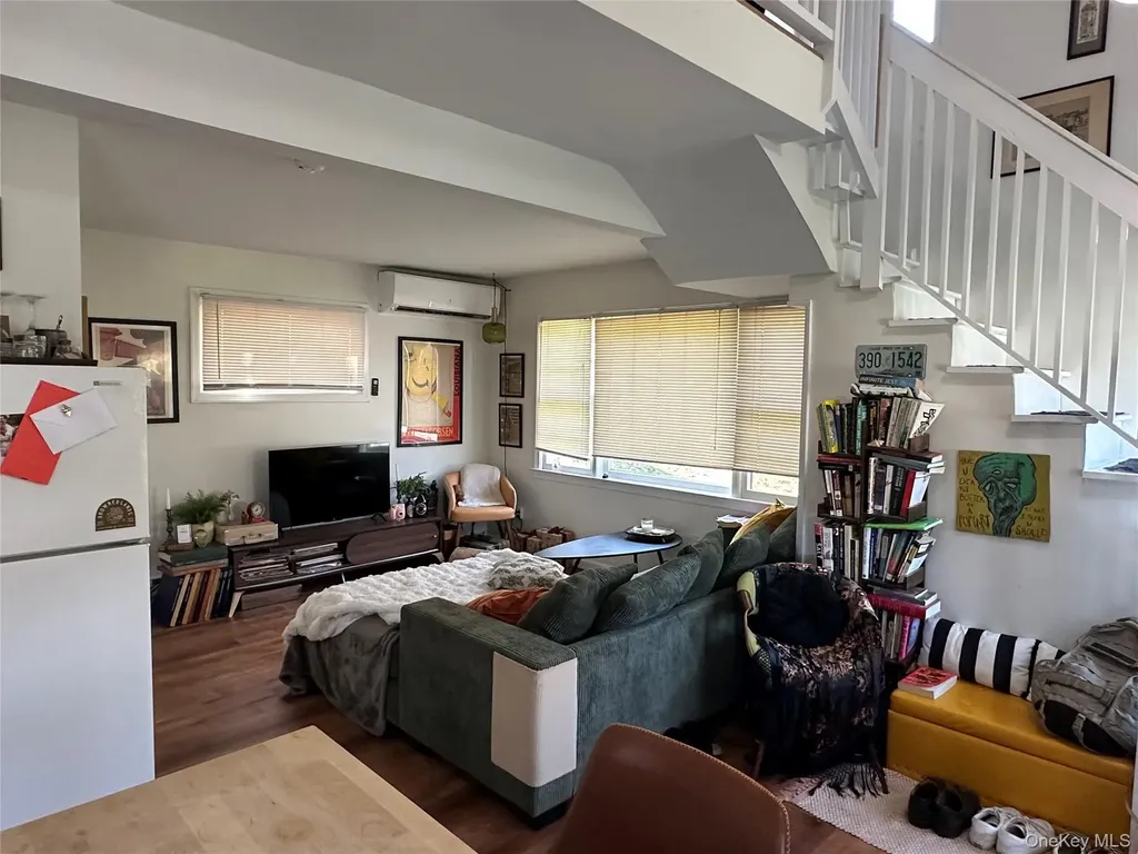 11 Upper Hillman Road Warwick NY 10990