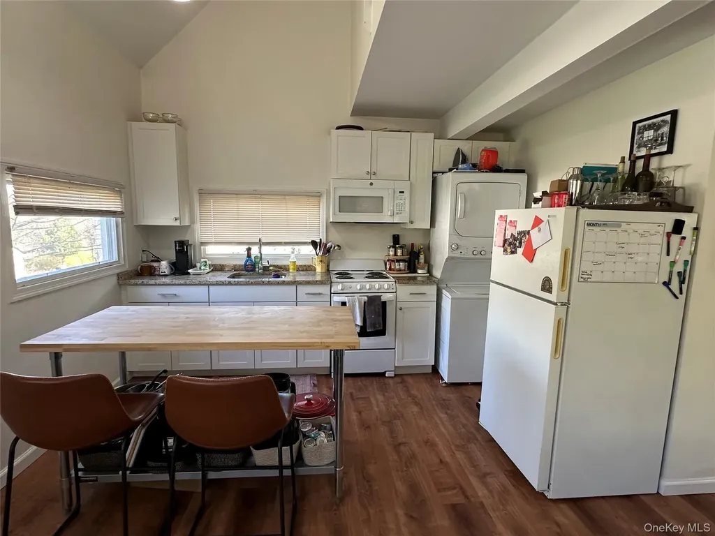 11 Upper Hillman Road Warwick NY 10990