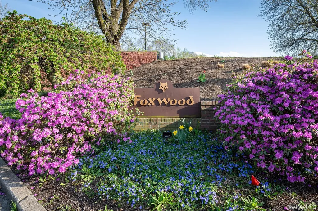 33 Foxwood Circle Mount Kisco NY 10549