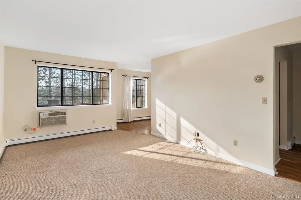 33 Foxwood Circle Mount Kisco NY 10549
