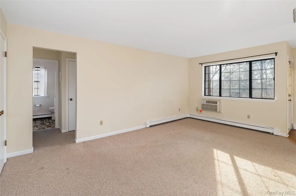 33 Foxwood Circle Mount Kisco NY 10549