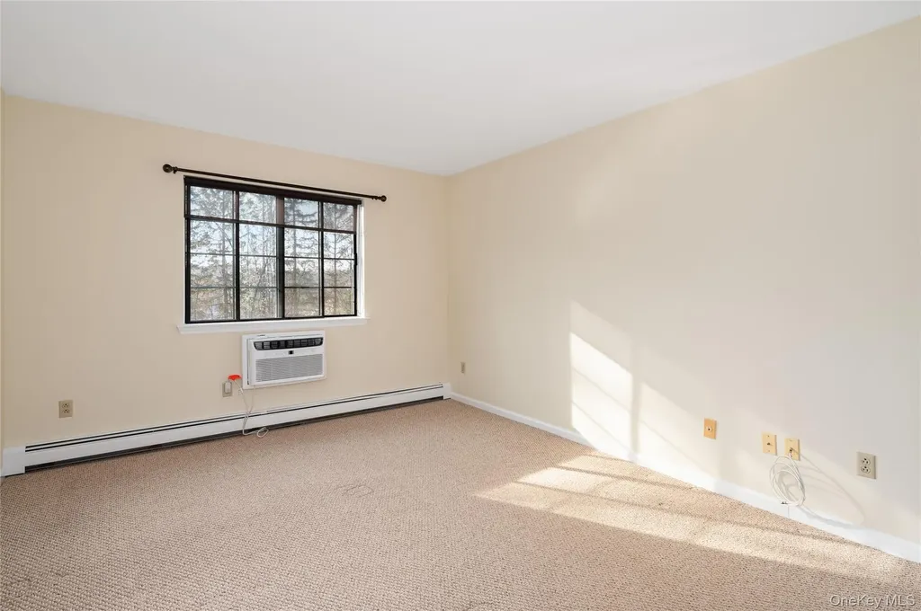 33 Foxwood Circle Mount Kisco NY 10549