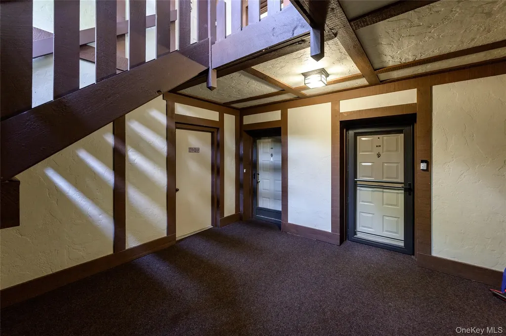 33 Foxwood Circle Mount Kisco NY 10549