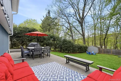 47 Valley View Terrace Mount Kisco NY 10549