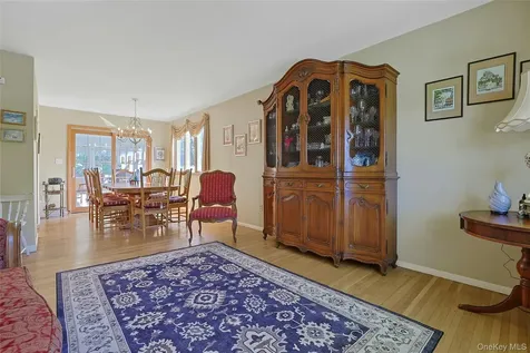 21 Kreuz Drive West Nyack NY 10994