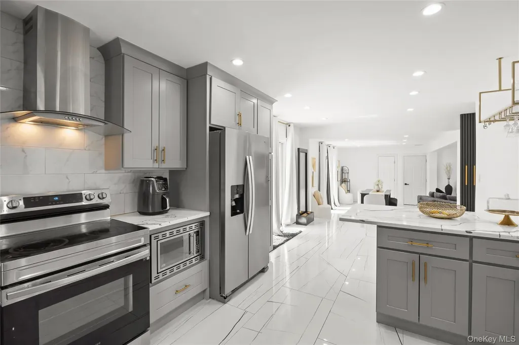 2 Grove Avenue Coram NY 11727