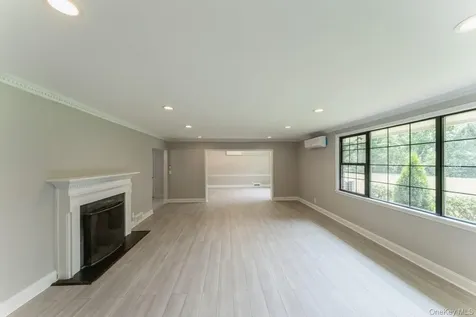 2 Foxwood Road Kings Point NY 11024